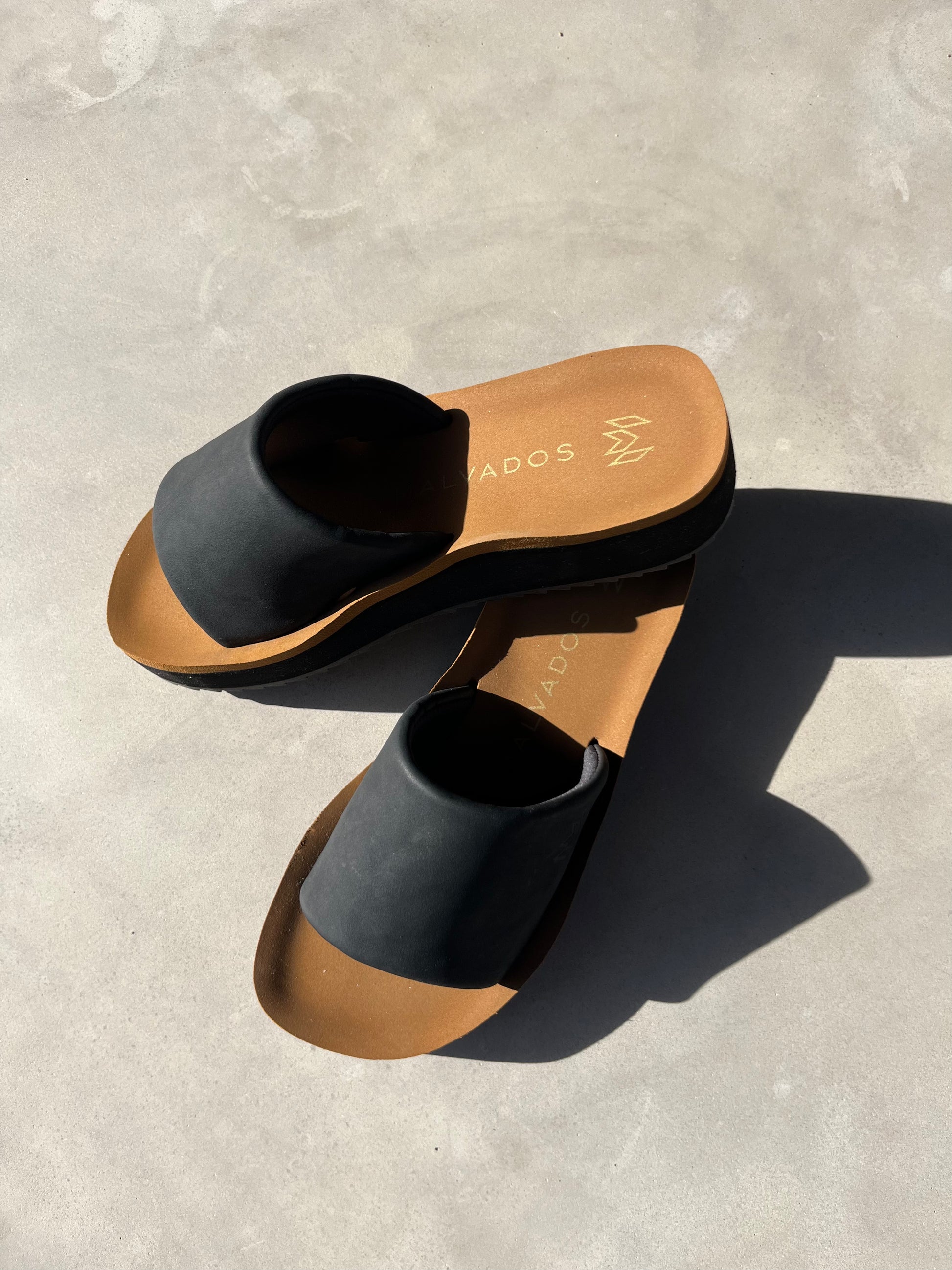 Gwen - Jet - Malvados