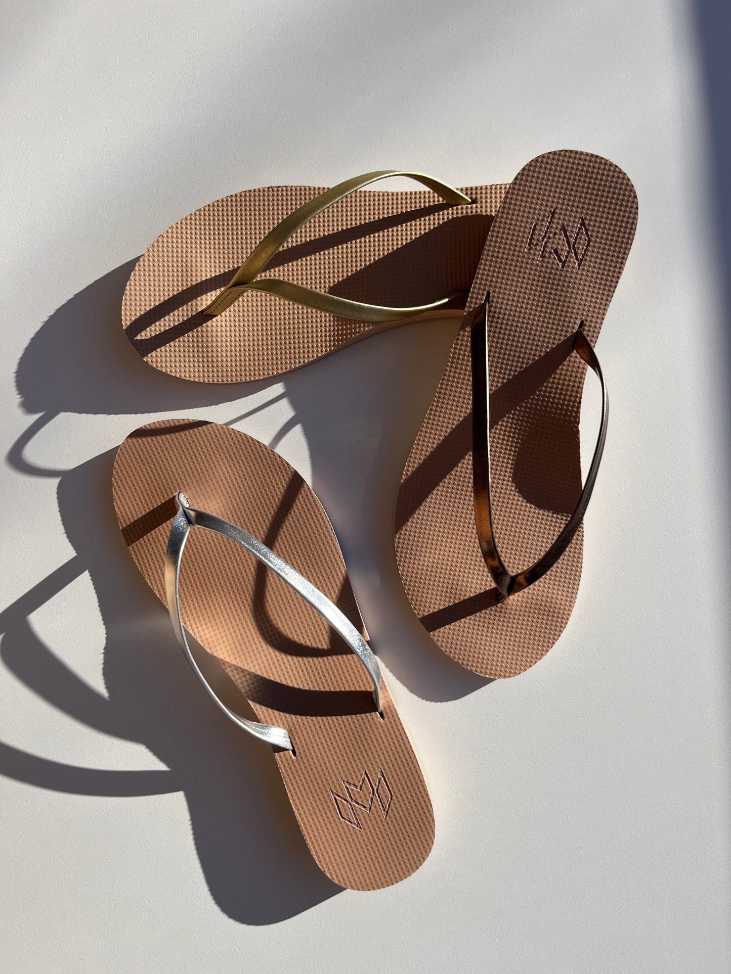 Lux II - Bronzed