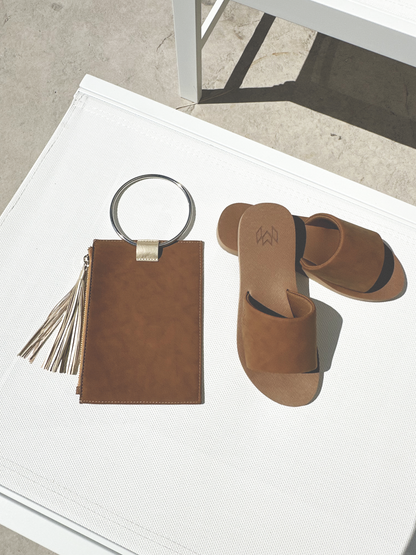 Parker Clutch - Saddle - Malvados