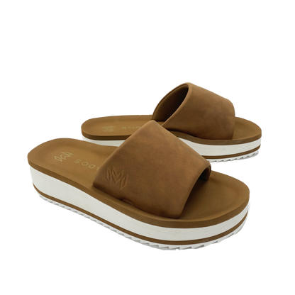 Gwen Saddle platform memory sandal with cushioned brown strap