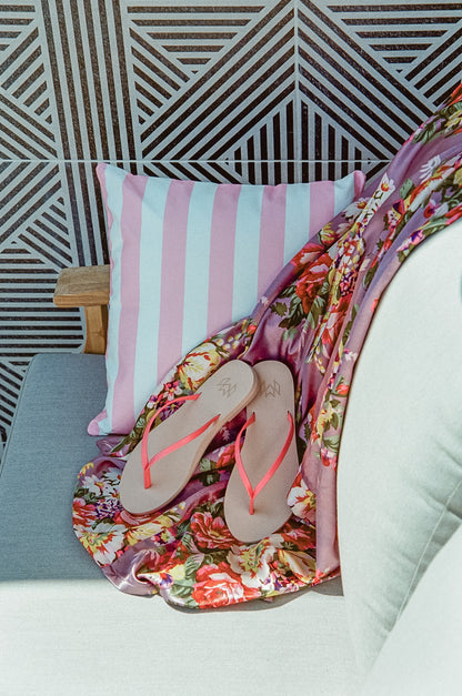 Lux Calypso minimalist flip flop with arch support in beige and pink.